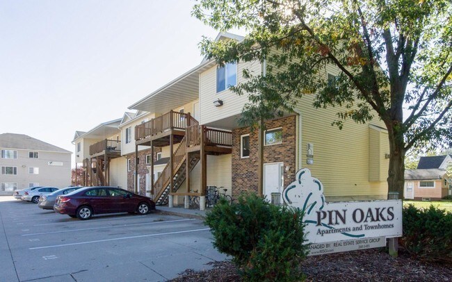 The Oaks - The Oaks Apartments