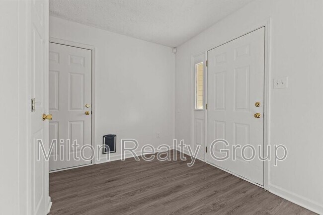 Photo - 1521 Kara Ct