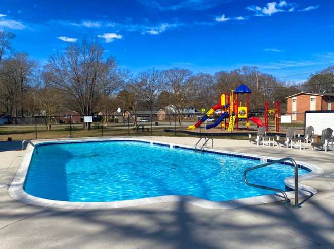 Autumn Lakes Apartments