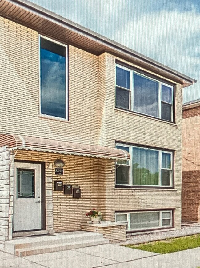 Photo - 8252 W 95th St Unit 2