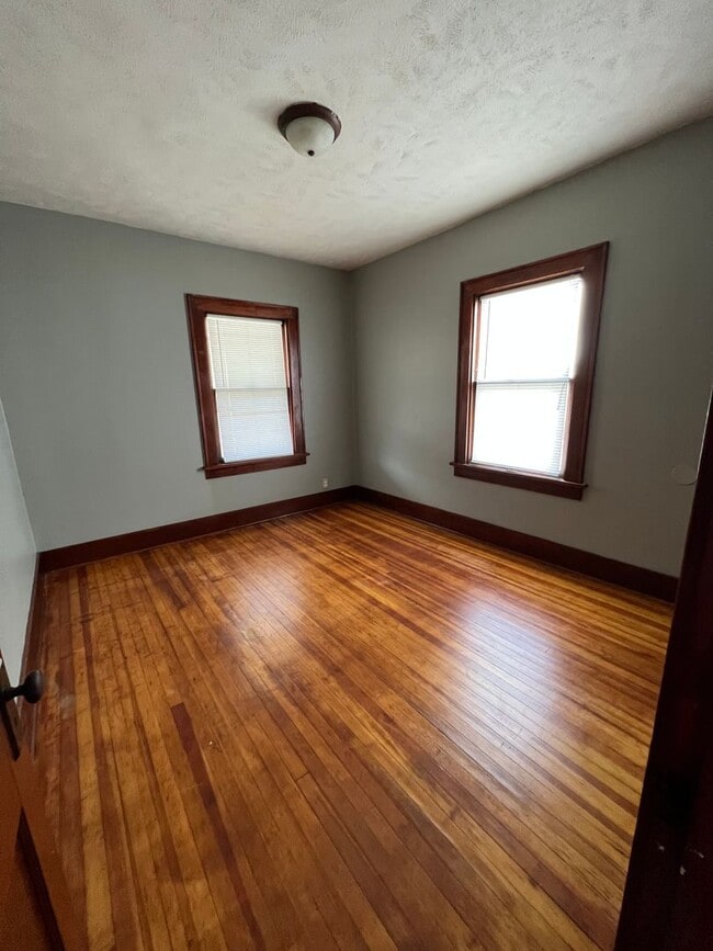 Photo - 907 Harrison St Council Bluffs, IA 51501