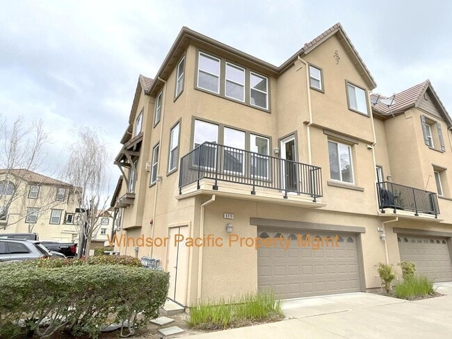 Photo - 6319 Byron Ln