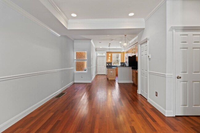 Photo - Large 3 BED 1.5 BATH HOUSE WITH A BACKYARD