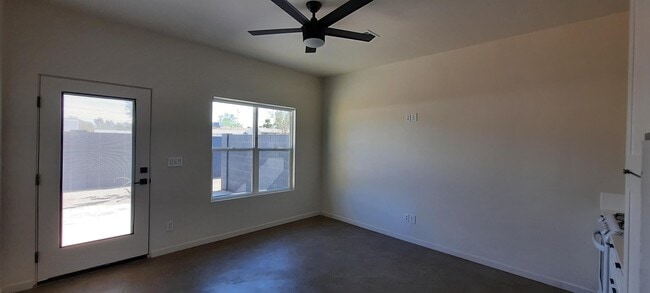 Photo - 1716 N 20th St