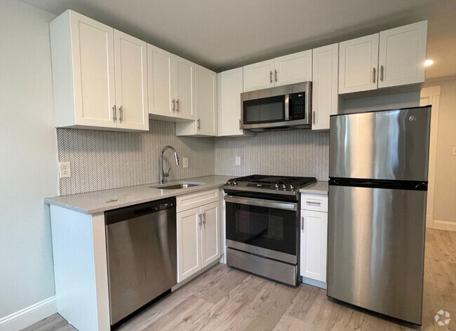 Building Photo - 233 Lafayette St Unit 24 Rental