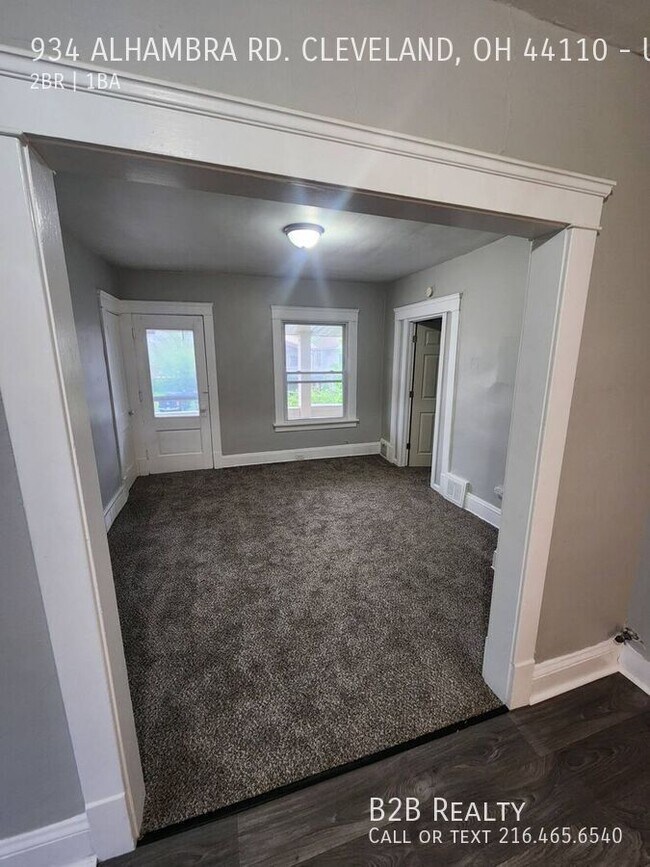 Photo - 934 Alhambra Rd Unit Upper