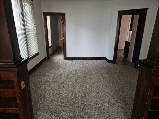 Photo - 1203 Emerald Ave Unidad 1