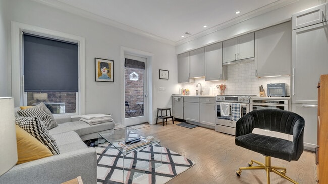 Photo - 418 7th St SE Unit 102