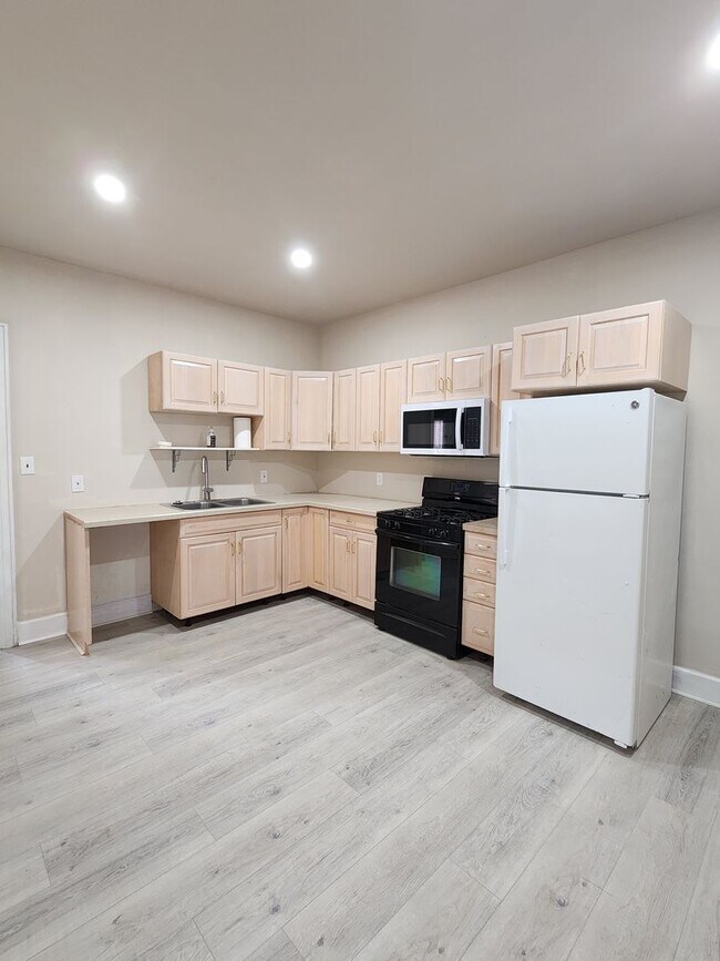 Photo - 330 W Philadelphia St Unit 330 W. PHILADELPHIA ST. #1