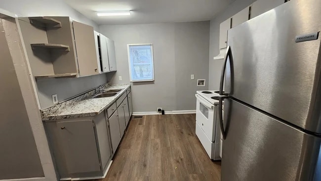 Building Photo - 724 Ben Hur Ave Rental