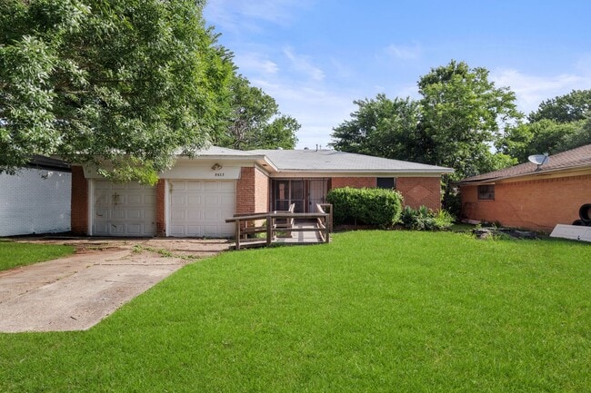 Photo - 8923 Jennie Lee Ln Casa