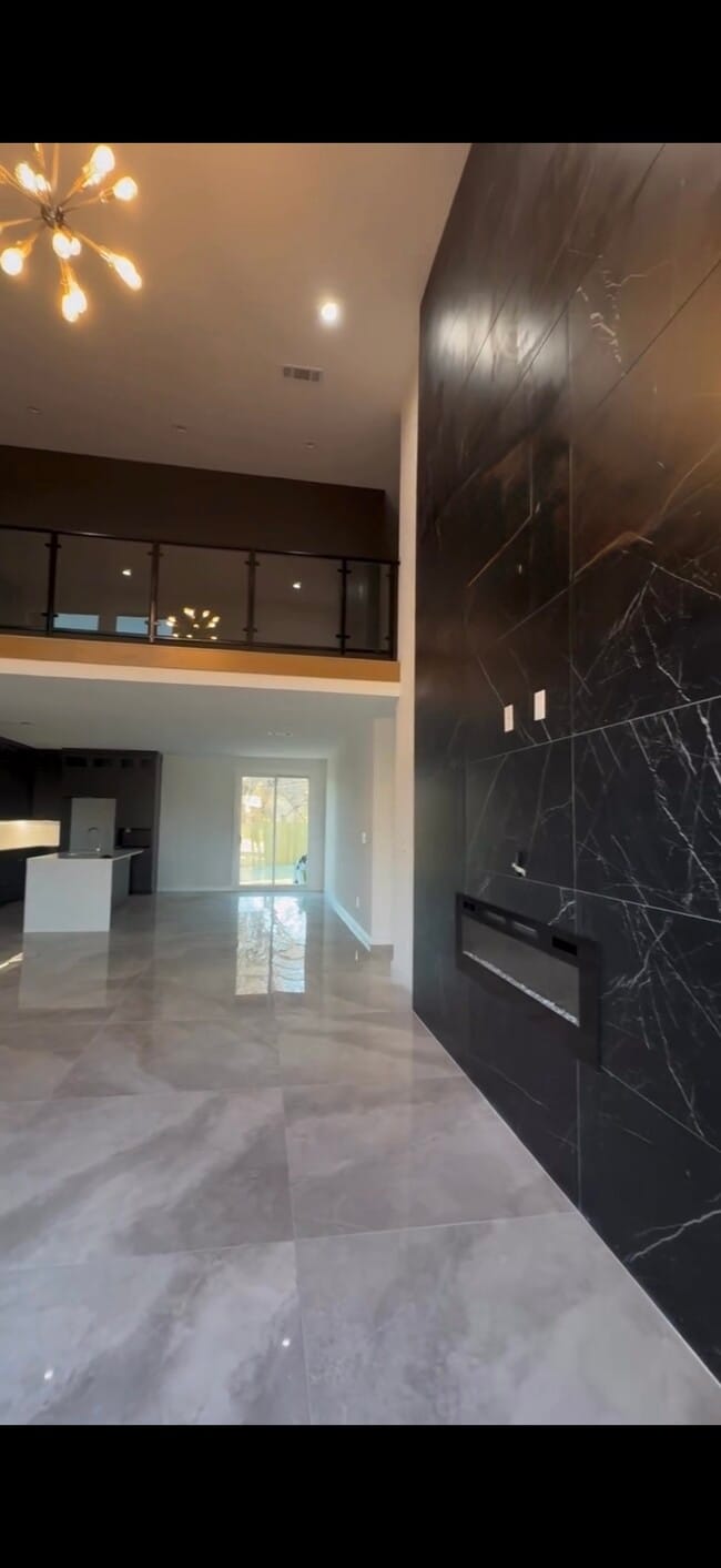 Photo - 1400 Edgemont Ave