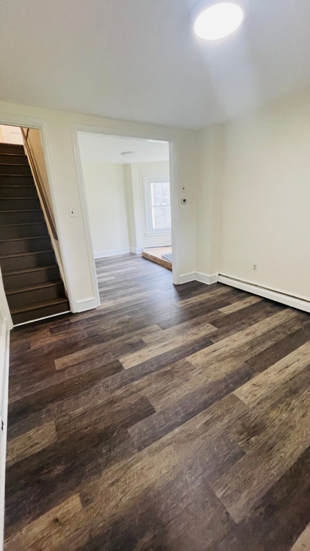 Photo - 825 Maple Ave