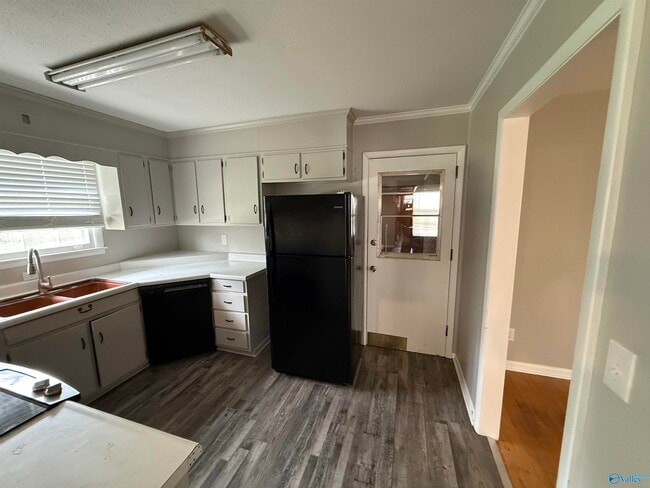 Photo - 3205 Lewisburg Dr NW