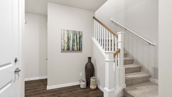 Photo - 6091 Ivanoff Ln SW