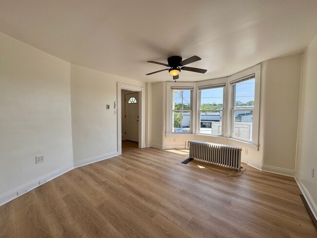 Photo - $2,975 Spacious Portland 3BD/1.5BA Single ...