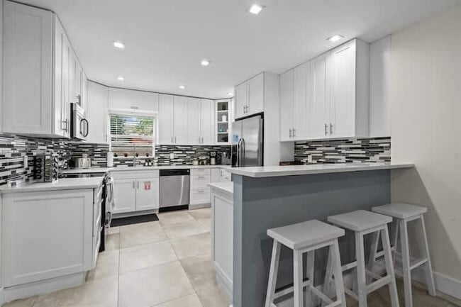 Photo - 1949 Windward Dr