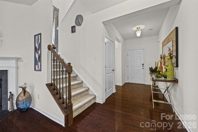 Photo - 409 Elizabeth Valley Ln