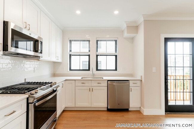 Photo - 285 Lamartine St Apartment Unit 1