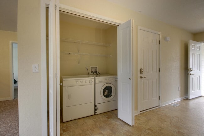 Photo - Swede Hill Apartments