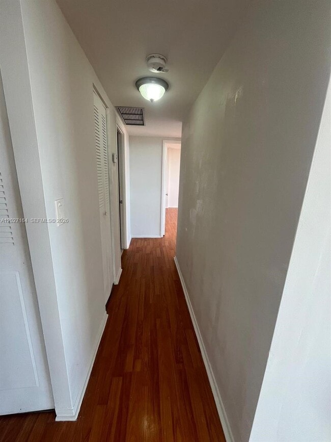 Photo - 1351 NE Miami Gardens Dr Unit 1625E