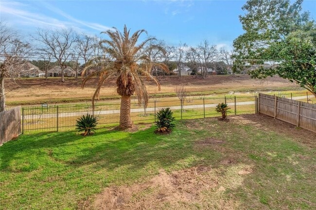 Building Photo - 4323 Ringrose Dr