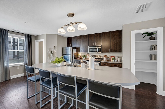 217-Axis at SMTX - Model - Kitchen (8)