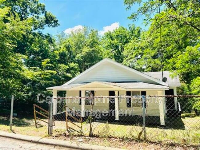 Photo - 403 S Yates St