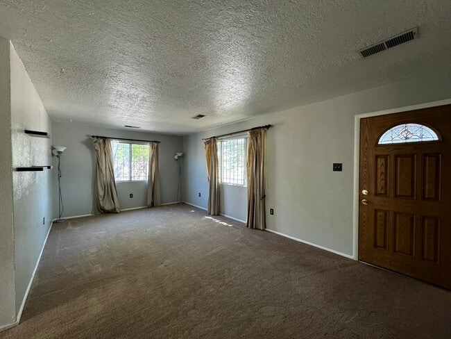 Photo - 315 San Andres Ave NW