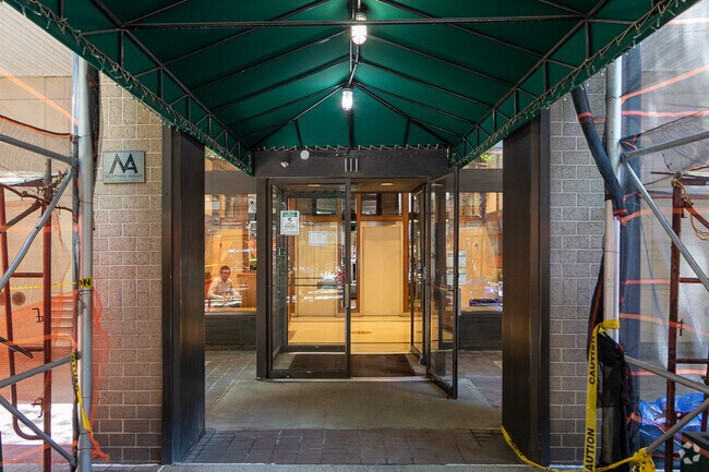 Photo - Pierpont Condominiums