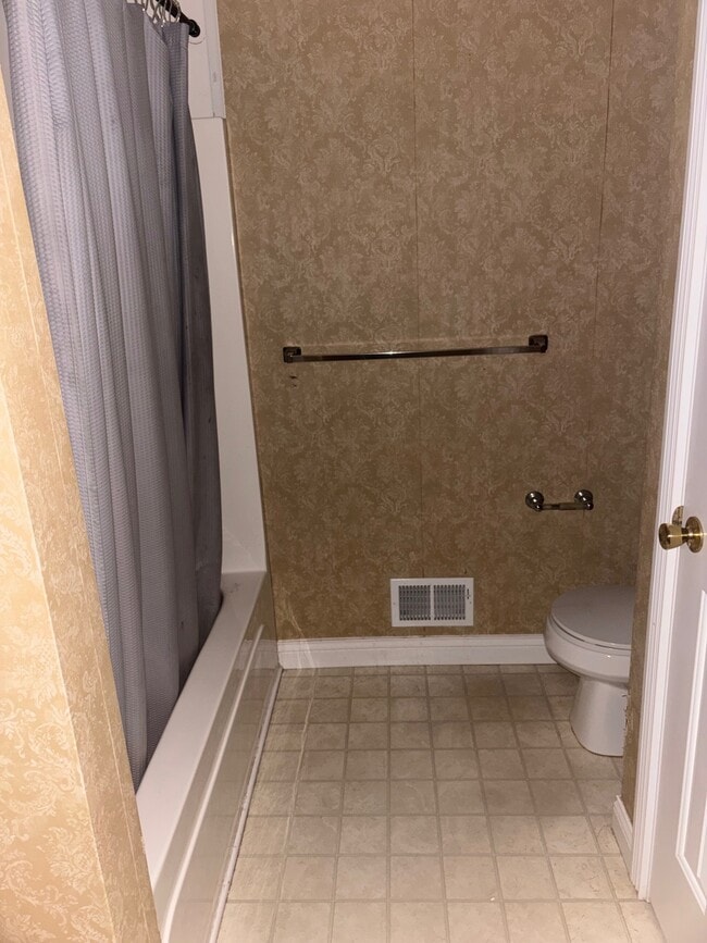 Photo - 135 Ashberry Dr