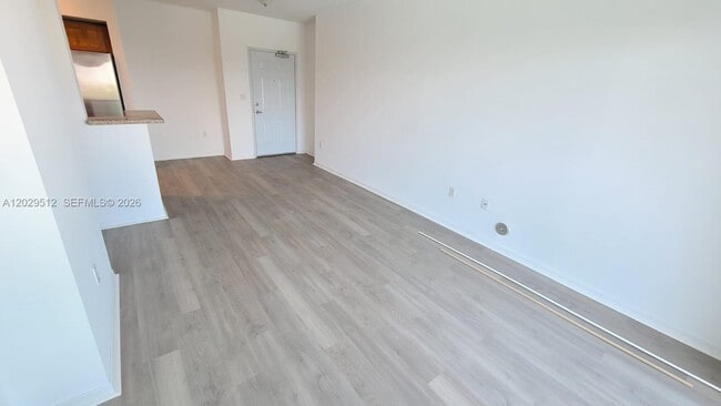 Photo - 1723 SW 2nd Ave Unidad 509