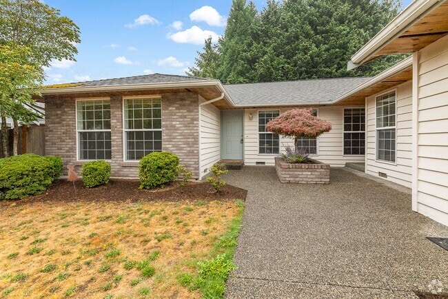 Building Photo - Duplex - 2 bedroom 2 bath Rental