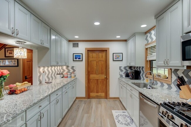 Photo - Rental with Country Living at its Finest