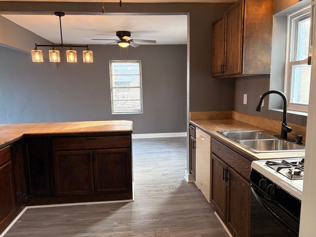 Photo - Cozy 2-Bedroom Home In a Peaceful Neighborhood!