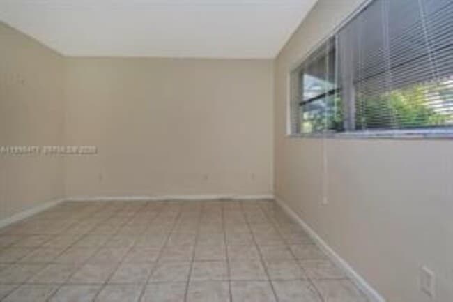 Photo - 2101 NE 68th St Unit 103