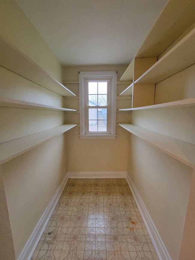 Photo - 440 E Queen St