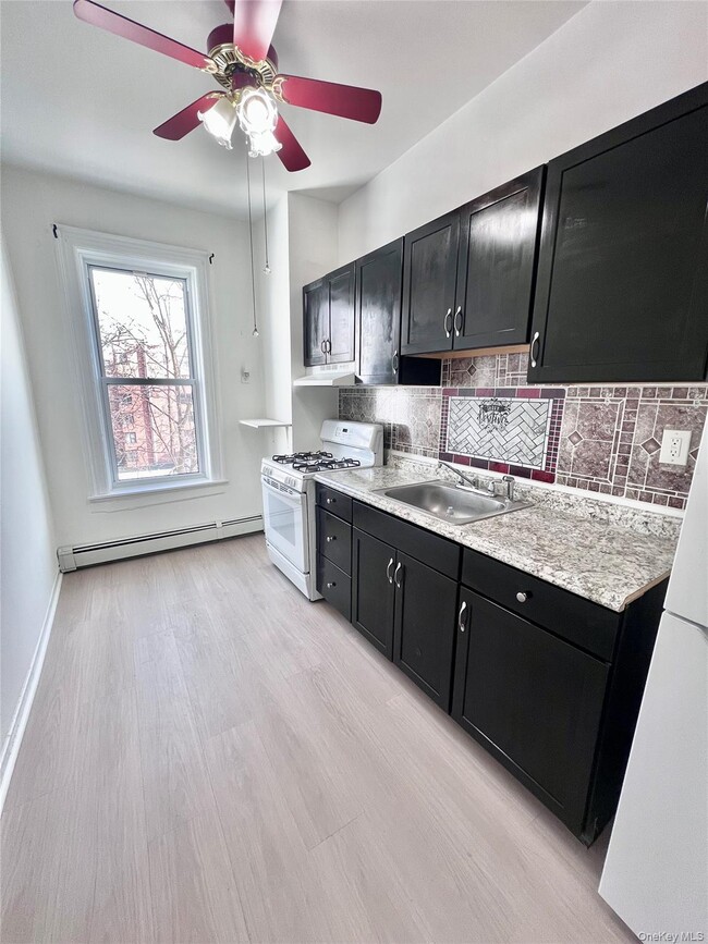 Building Photo - 4278 Vireo Ave Unit 2