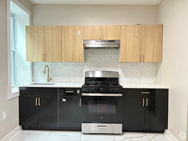 Building Photo - 196 N Park St Unit 2 Rental