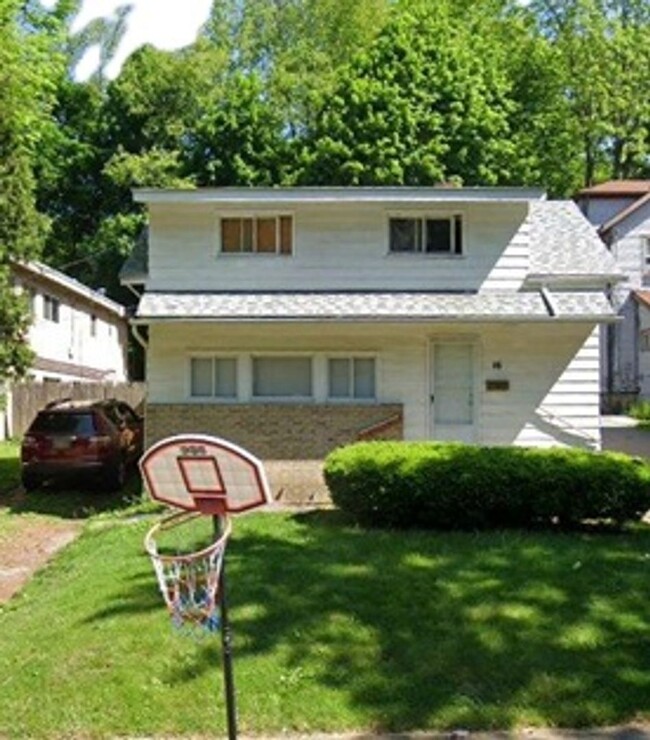 Building Photo - 49 E Emerling Ave Rental