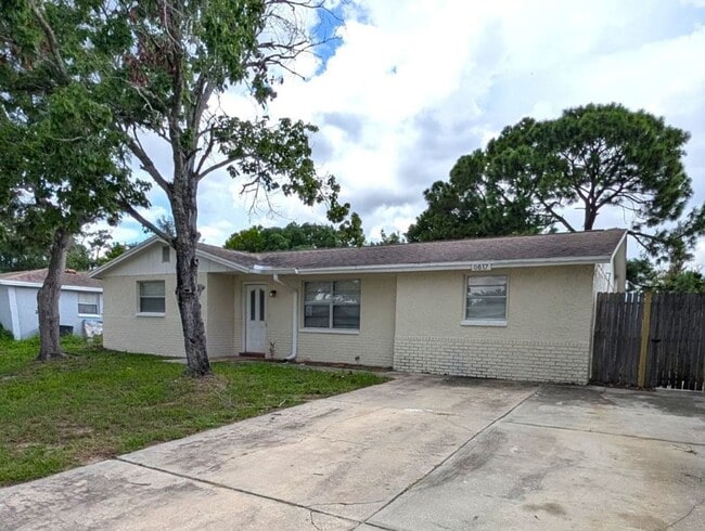 Photo - 6617 Lenoir Dr