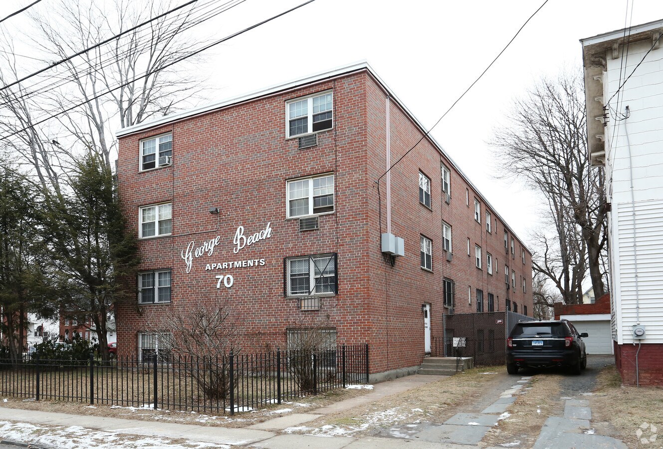 Photo - George Beach Apartments