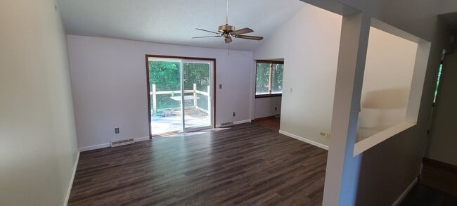 Photo - 2170 19 Mile Rd