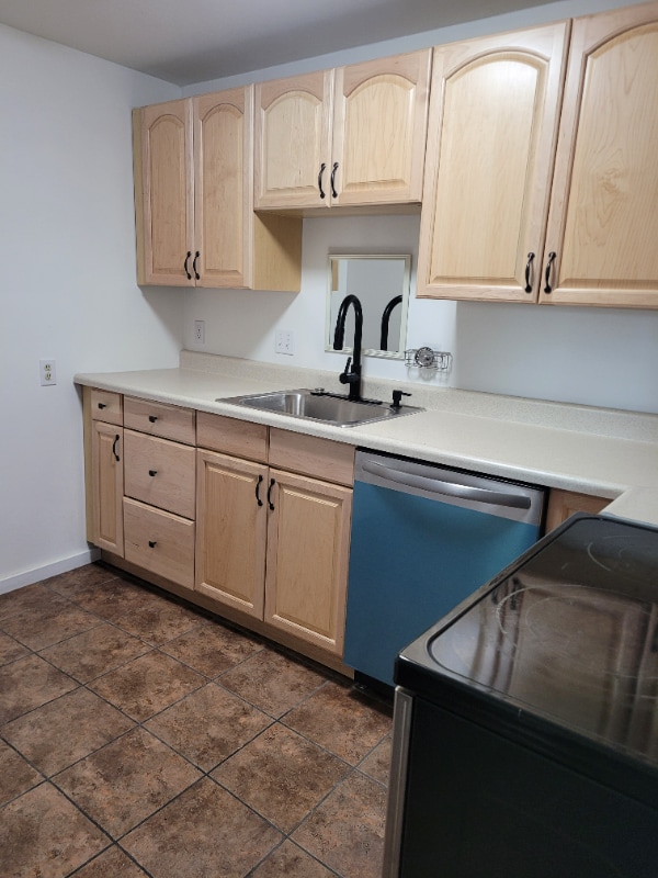 Photo - 2119 S Davis Blvd