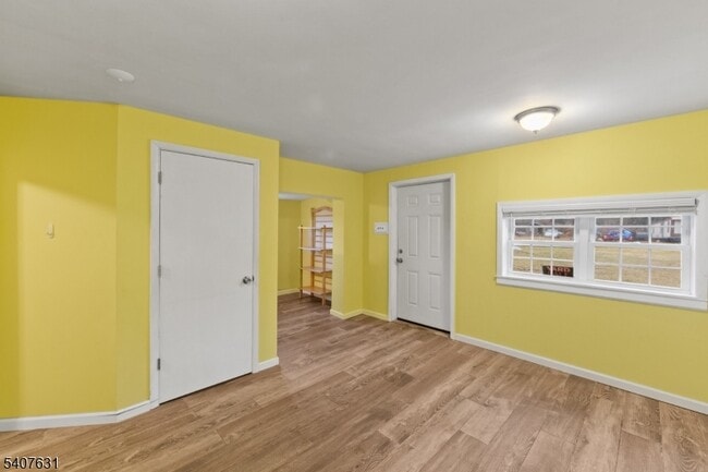 Photo - 190 US-46 Unit B