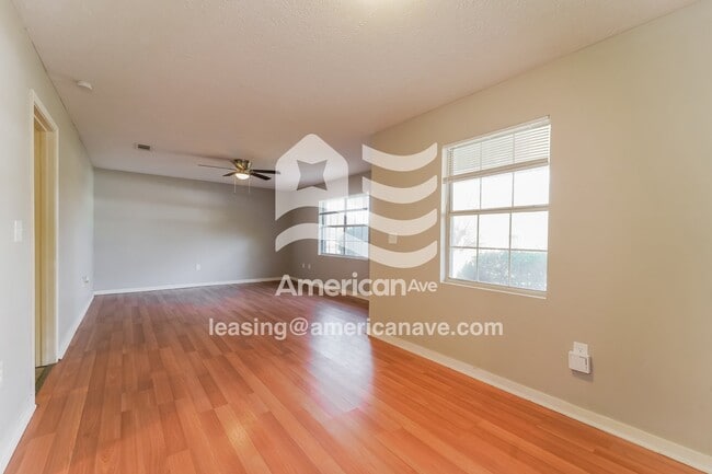 Photo - 814 Harvey St