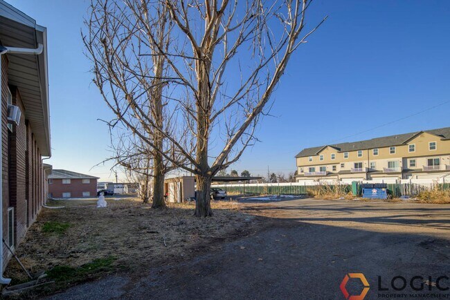Photo - 1655 N 1575 W Unit 4