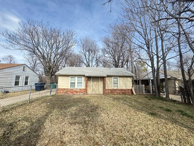 Building Photo - 2517 SW 42nd St