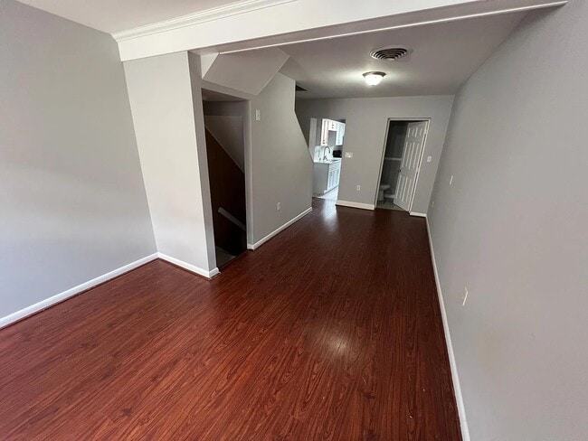 Photo - 505 Wyeth St