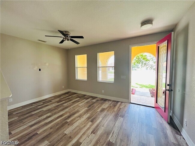 8041 Allamanda Ct